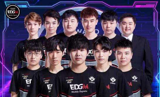 胡金秋总结：3场20+与4场两双太稳 重夺亚洲杯亚军他居首功