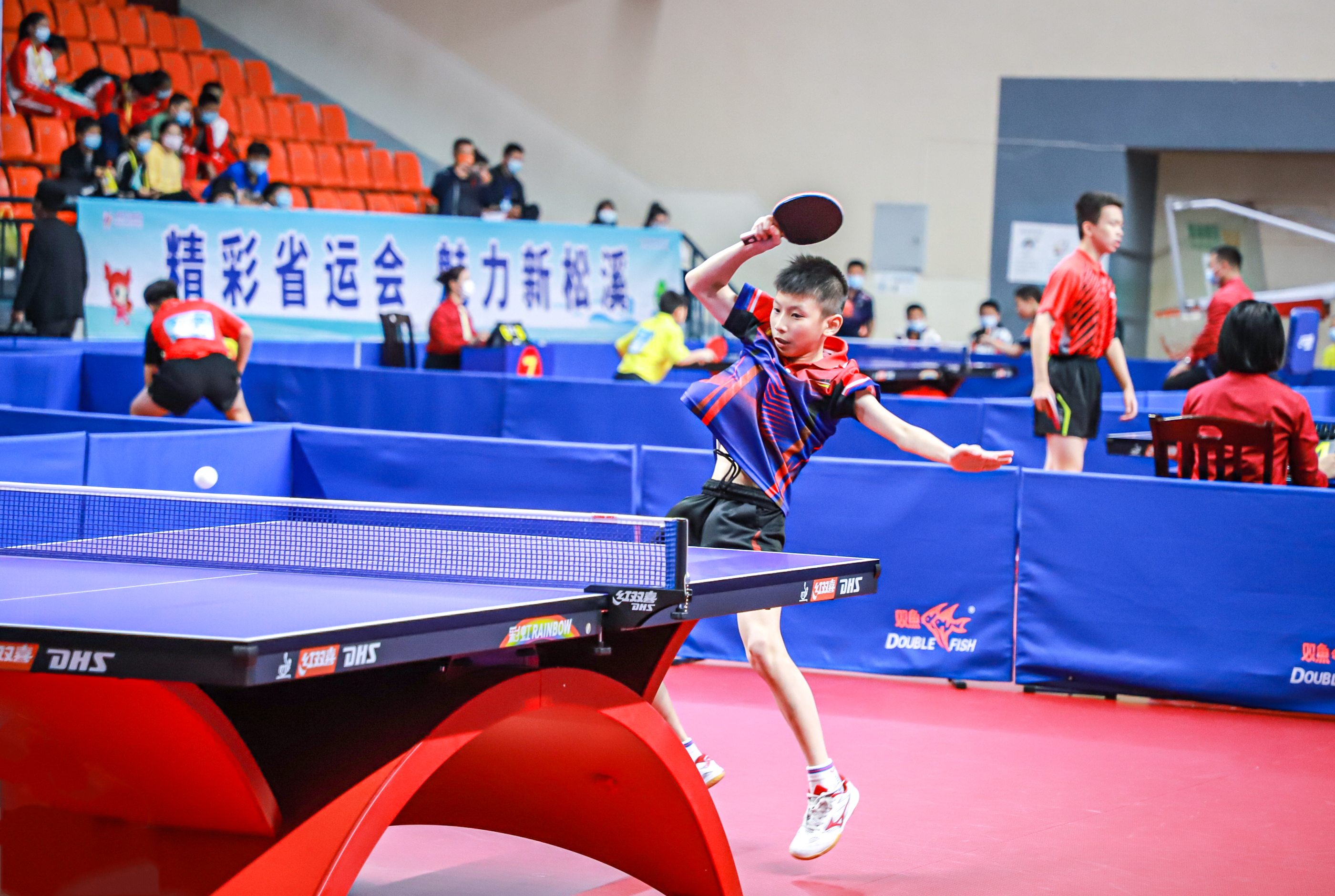 露头角强调 露头角强调